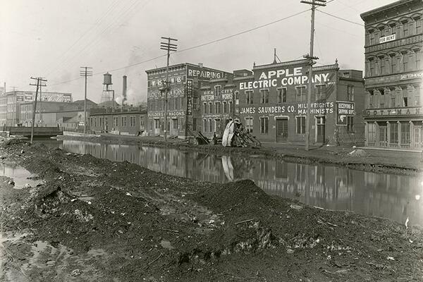 Canal near Apple Electric Co. and Buckeye Wagon Works] 